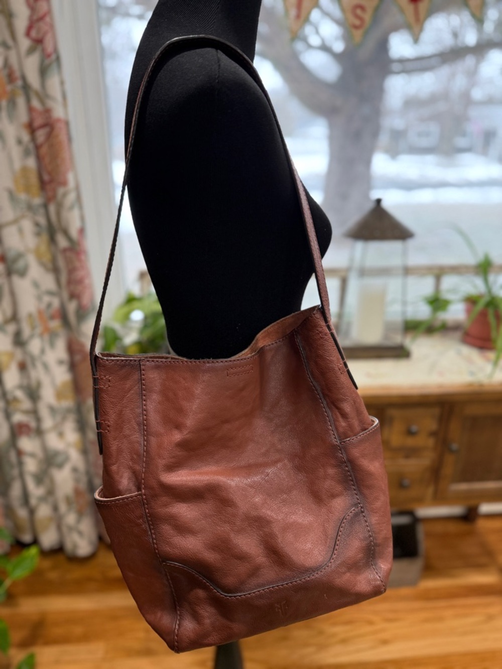 Frye Brown Leather Shoulder Tote Bucket Bag